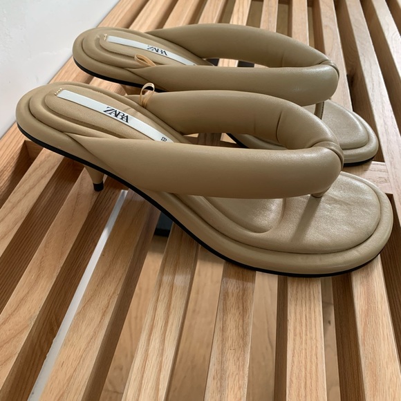 Zara puffy leather sandals size 39 - Picture 3 of 4